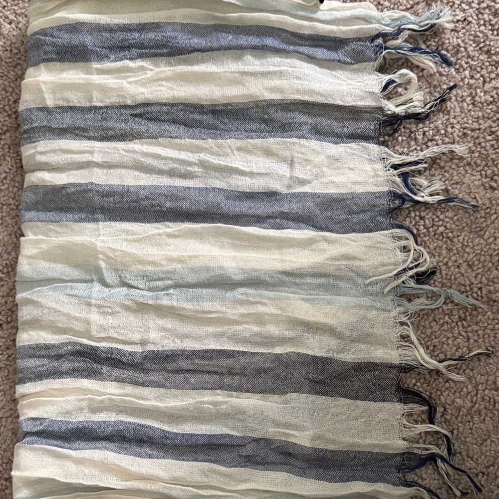 John Varvatos Blue and Cream Textured Scarf